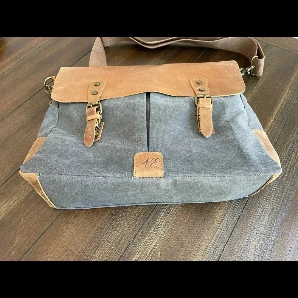 Woven canvas messenger bag